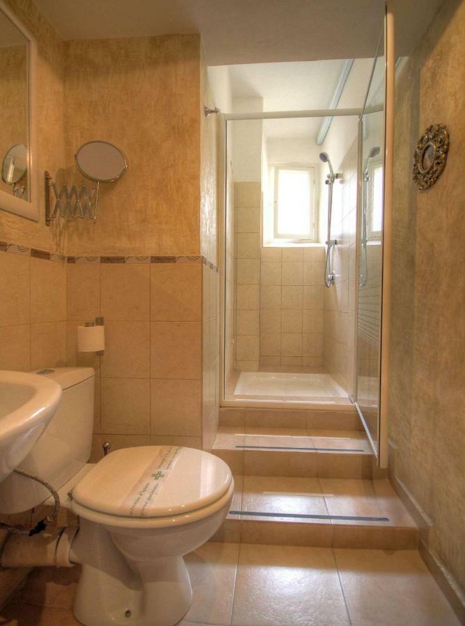Art Domus Reale Bed & Breakfast Roma Dış mekan fotoğraf